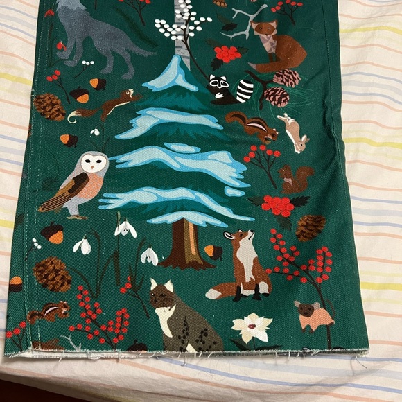 The Kit Cropped Alexa Jean - Evergreen Woodland - NWT - Picture 5 of 7